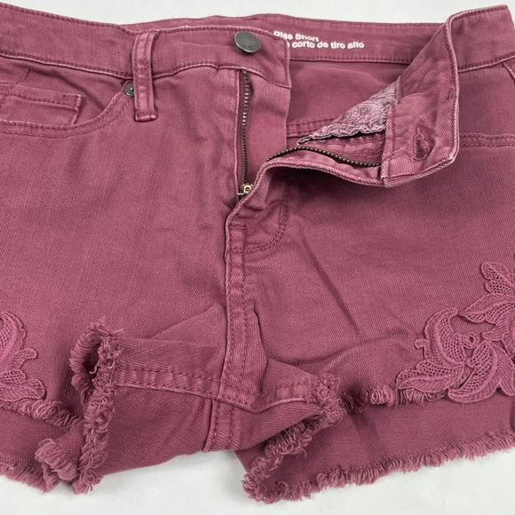 Mossimo High Rise Rose Crocheted Denim Shorts 4/27 - Picture 5 of 10